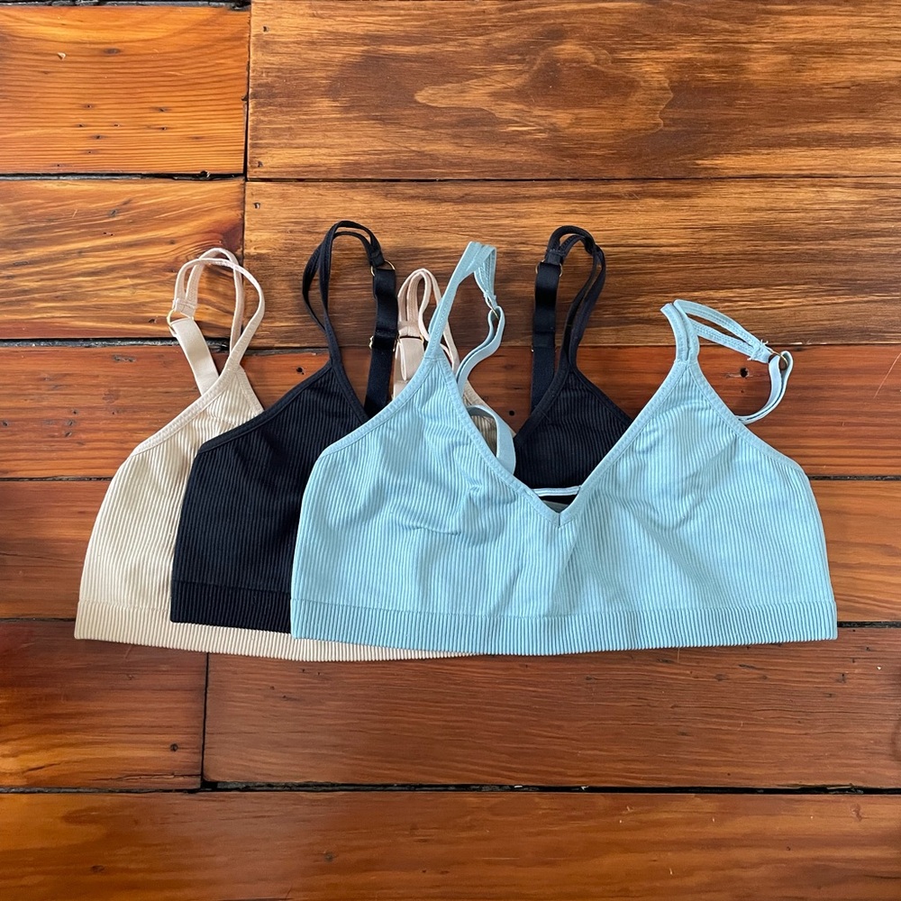 Lively Ribbed Seamless Bralette Trio - Beige, Black, Light Blue